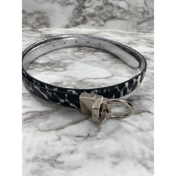 Steve Madden NWOT Reversible Belt Single Prong Animal Print Solid Silver Med New - Picture 2 of 9